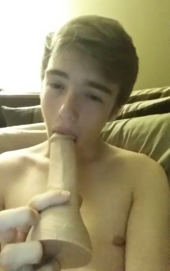 Self-Pics Gay Bottom Boy
